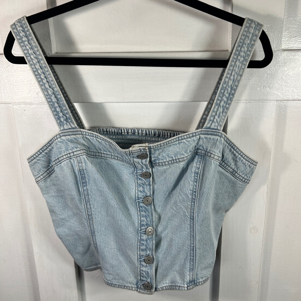 Levis Womens XL Light Wash Denim Button Front Smocked Back Camisole Top Slim Fit